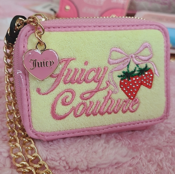Juicy Couture Handbags - Juicy Couture Wallet 💗